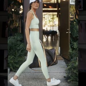 Reformation ecomove 7/8 leggings